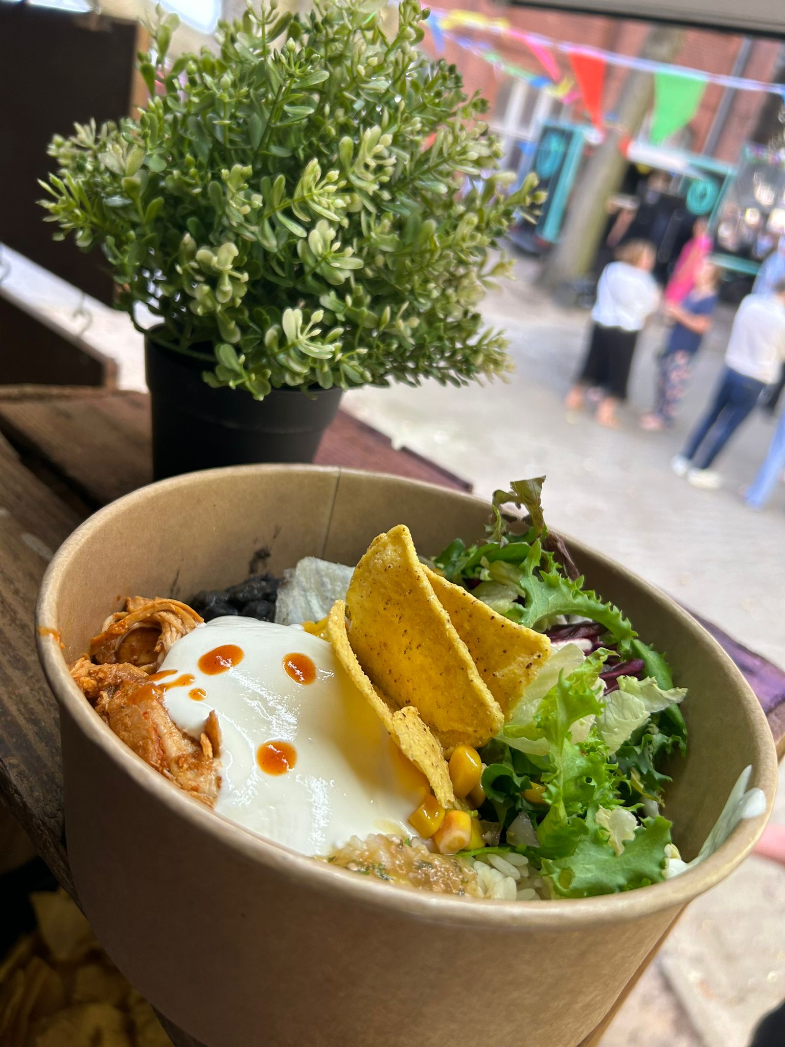 Burrito Bowl mit Pulled Chicken