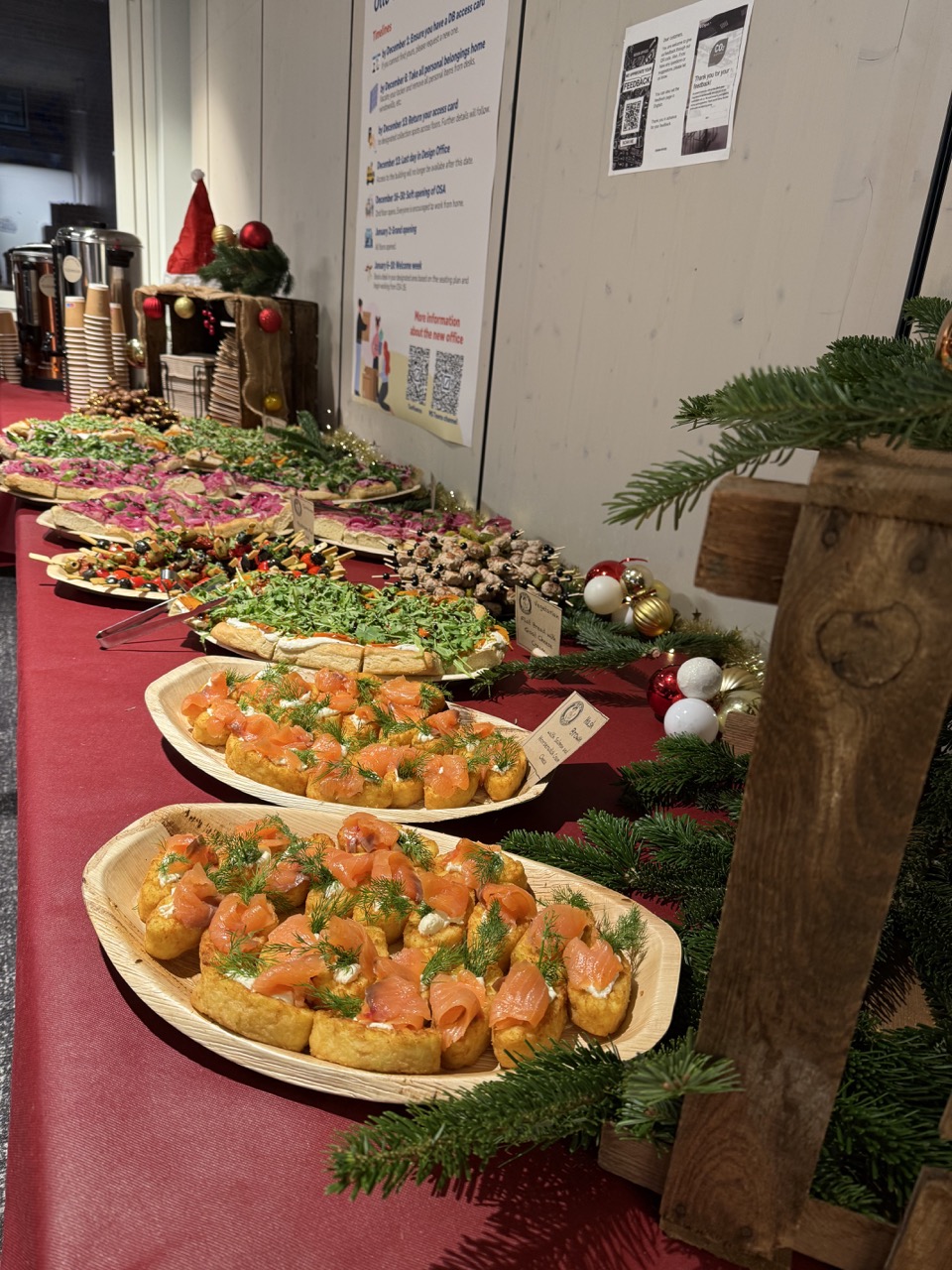 Weihnachtliches Fingerfood-Buffet